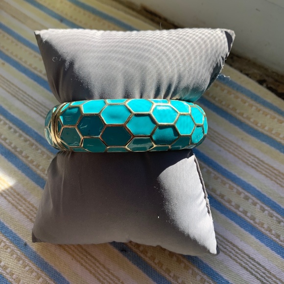 Gorgeous Teal Enameled Clamper Bracelet - Honeycomb Design - Picture 5 of 6
